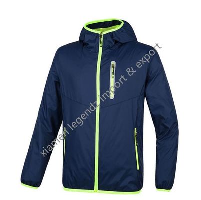 Куртка Windbreaker Packable Windproof облегченных курток OEM классическая